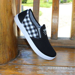 伊涵男鞋產品與加盟店發展前景——兼論運動服業務拓展