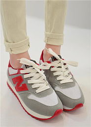 慢跑裝備選擇指南 從跑鞋到運(yùn)動(dòng)服的全面解析